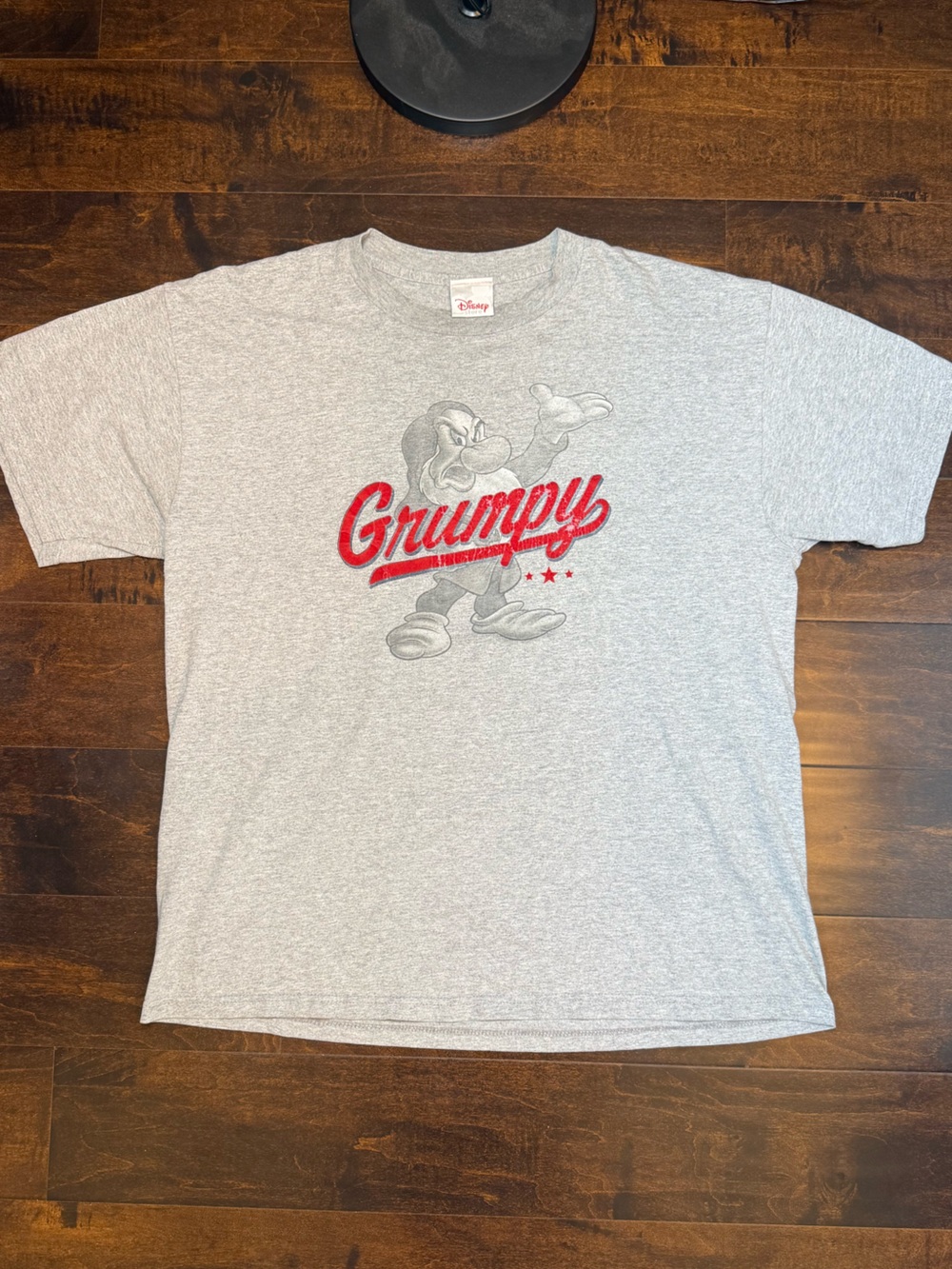 Vintage Disney Grumpy Graphic Tee in Grey Mens Size Large